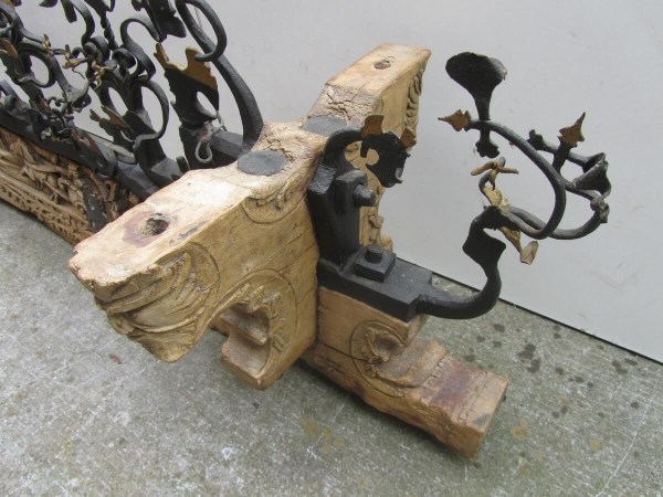 Antique-Italian-Carriage Axle-Siciliaans-wagenschot-Arrière-de-charrette-italienne-Francesco-Petrarca-Crammichele-Ragusa-Catania-00006